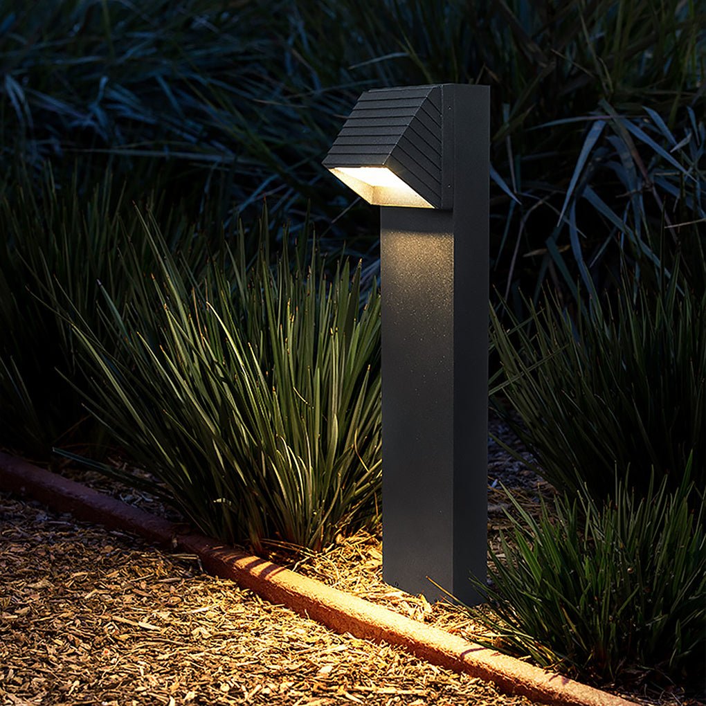 Modern Waterproof Outdoor LED Path Light for Garden Courtyard and Villa Landscape Lighting
