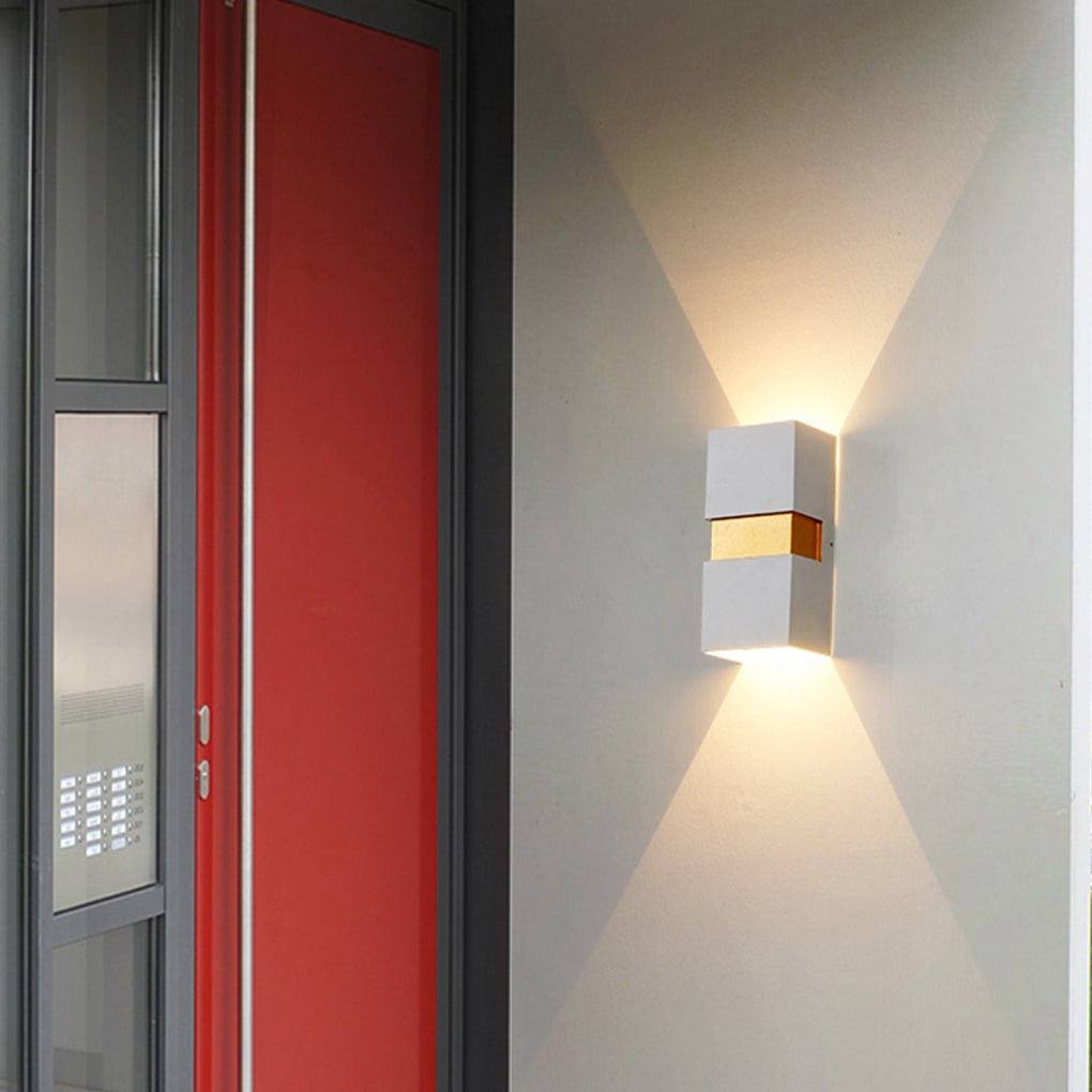 Modern Waterproof Outdoor LED Wall Light Up and Down Sconce for Balcony Villa and Patio