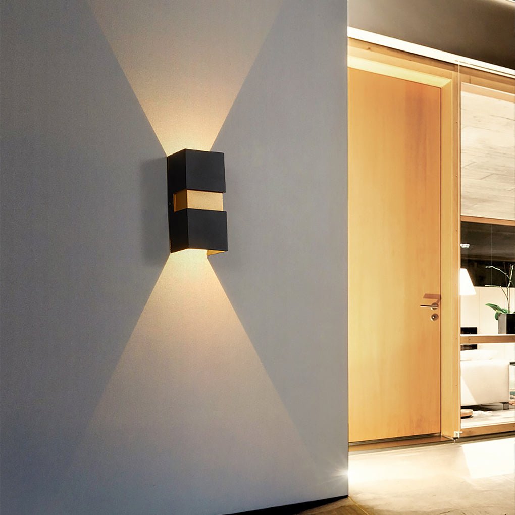 Modern Waterproof Outdoor LED Wall Light Up and Down Sconce for Balcony Villa and Patio