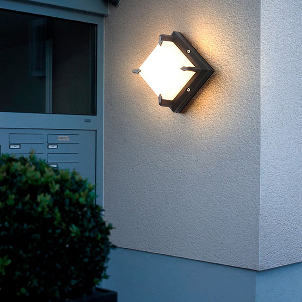 Modern Waterproof Outdoor LED Wall Sconce Black Die Cast Aluminum Light for Patio Garden