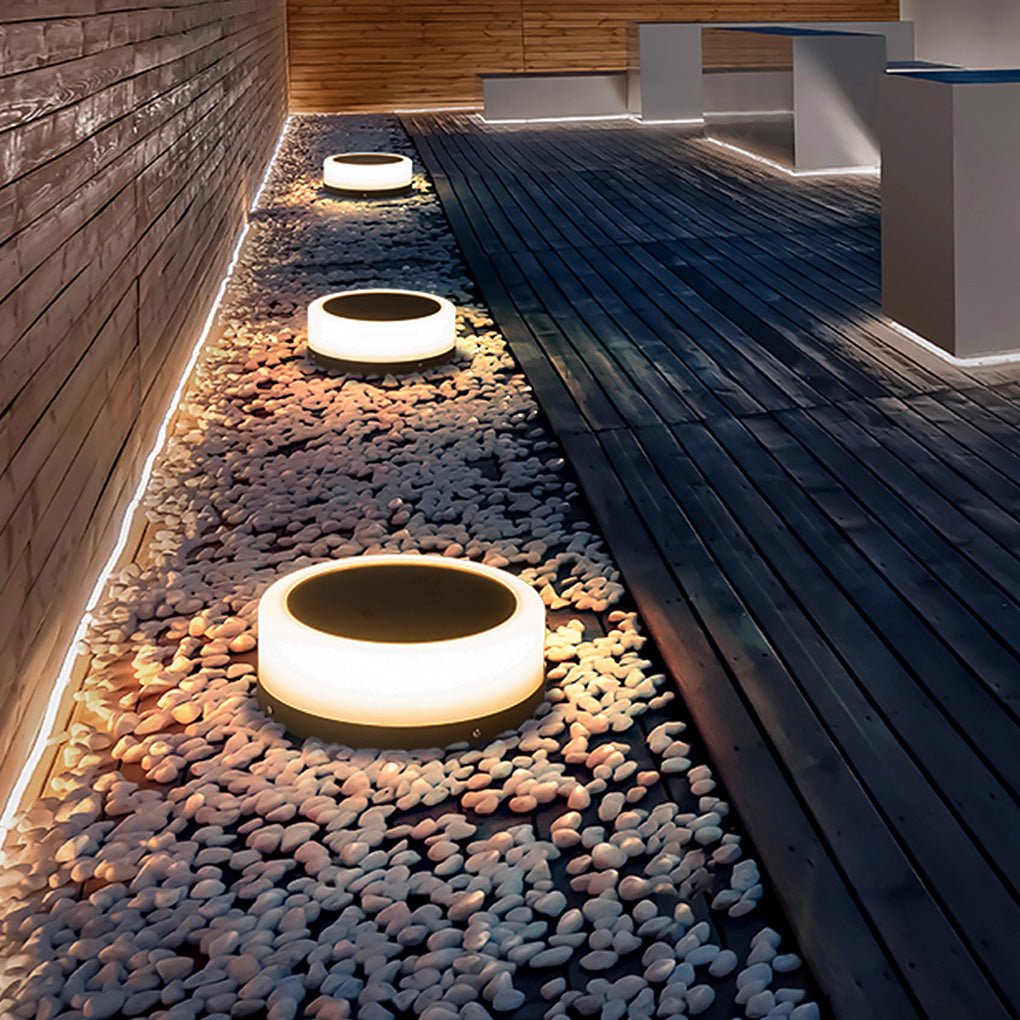 Modern Waterproof Solar LED Round Outdoor Garden Lights for Landscape and Courtyard Lighting