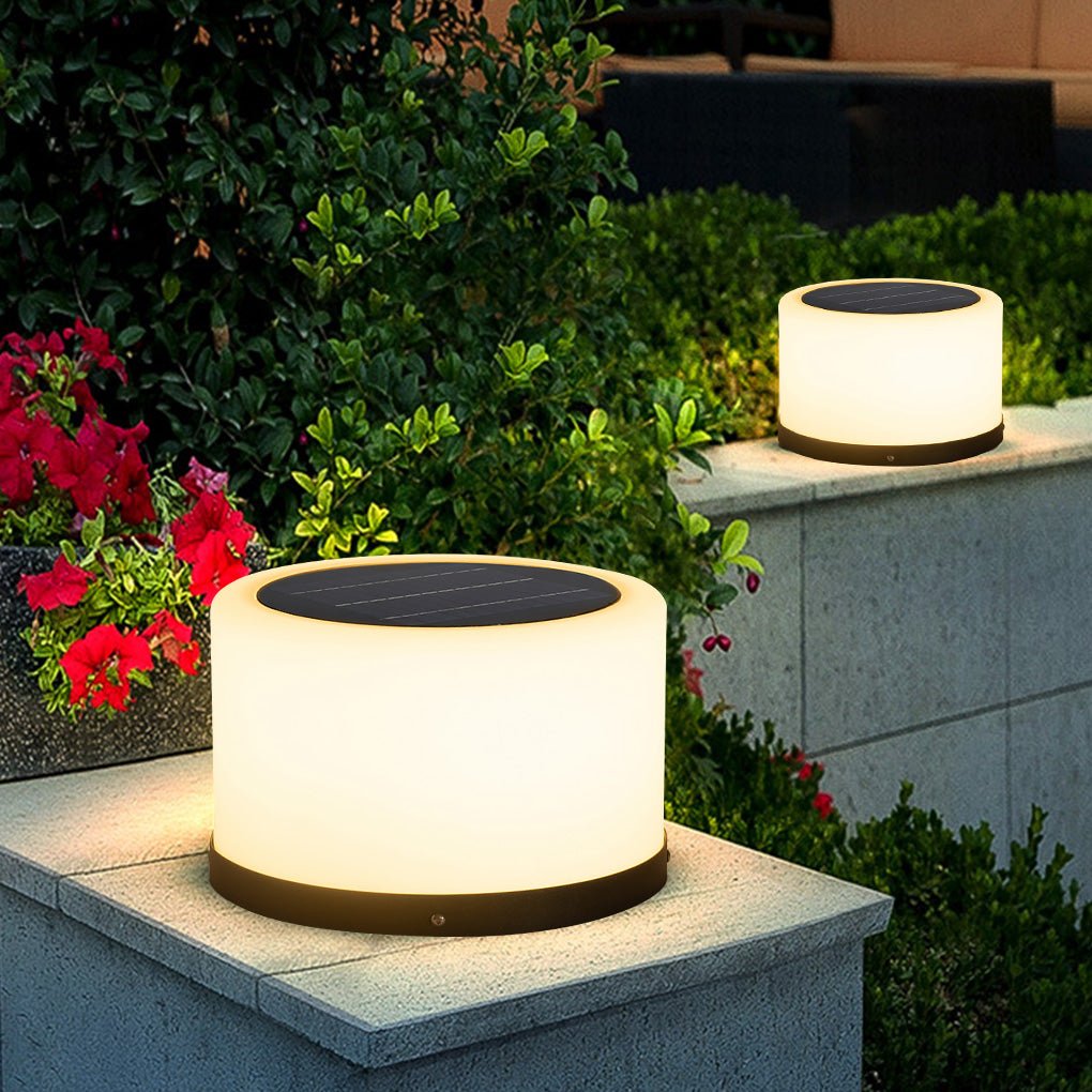 Modern Waterproof Solar LED Round Outdoor Garden Lights for Landscape and Courtyard Lighting