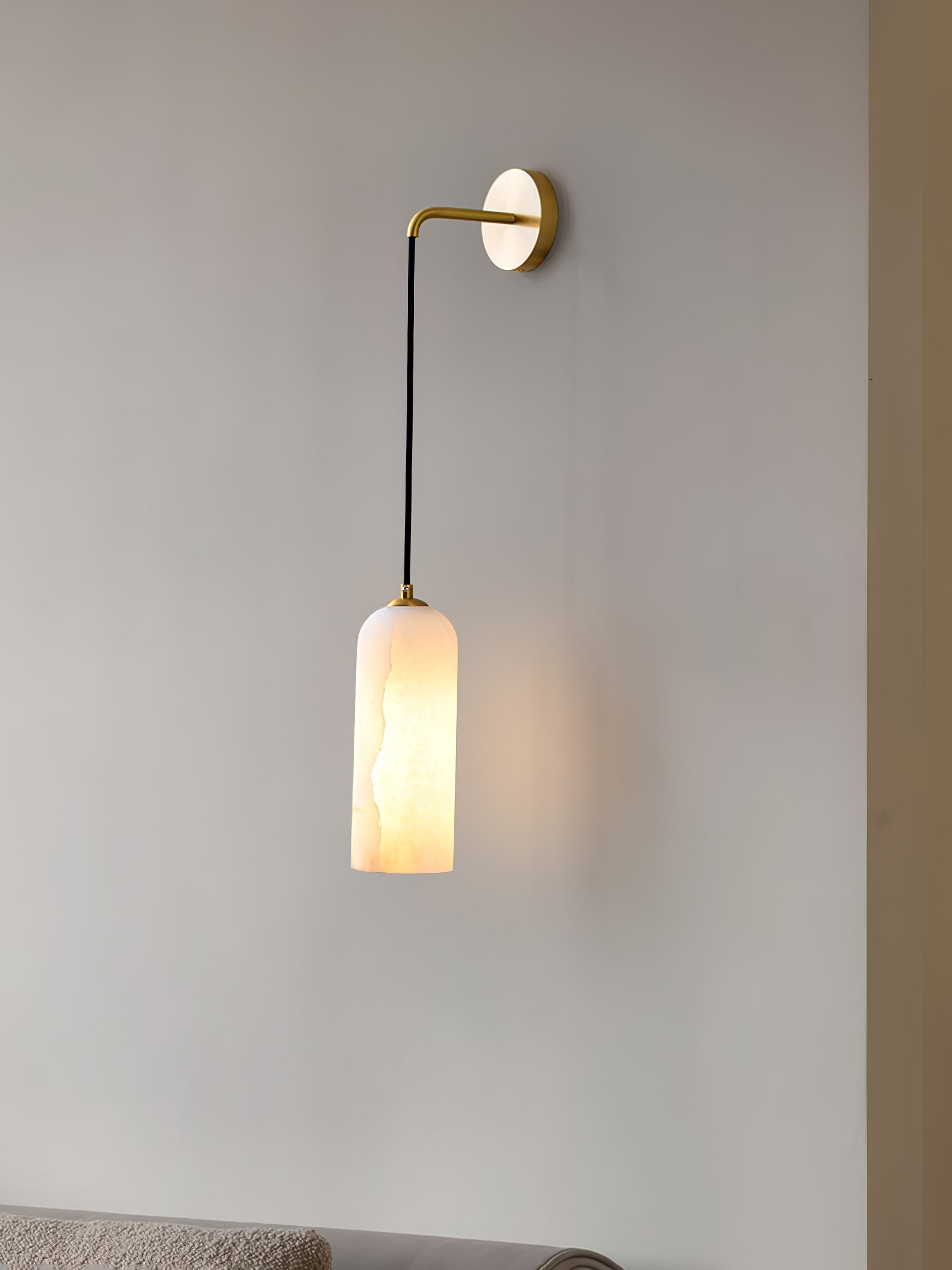 Monty Modern Alabaster Stone Wall Sconce Brass Indoor Light for Foyer and Kitchen