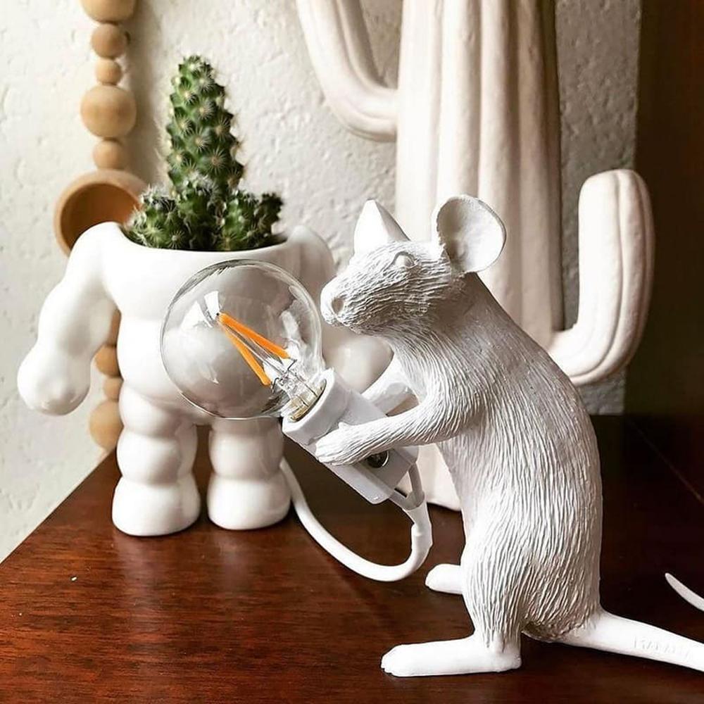 Resin Mouse Table Lamp Decorative Animal Sculpture Side Table Light for Bedside and Desk