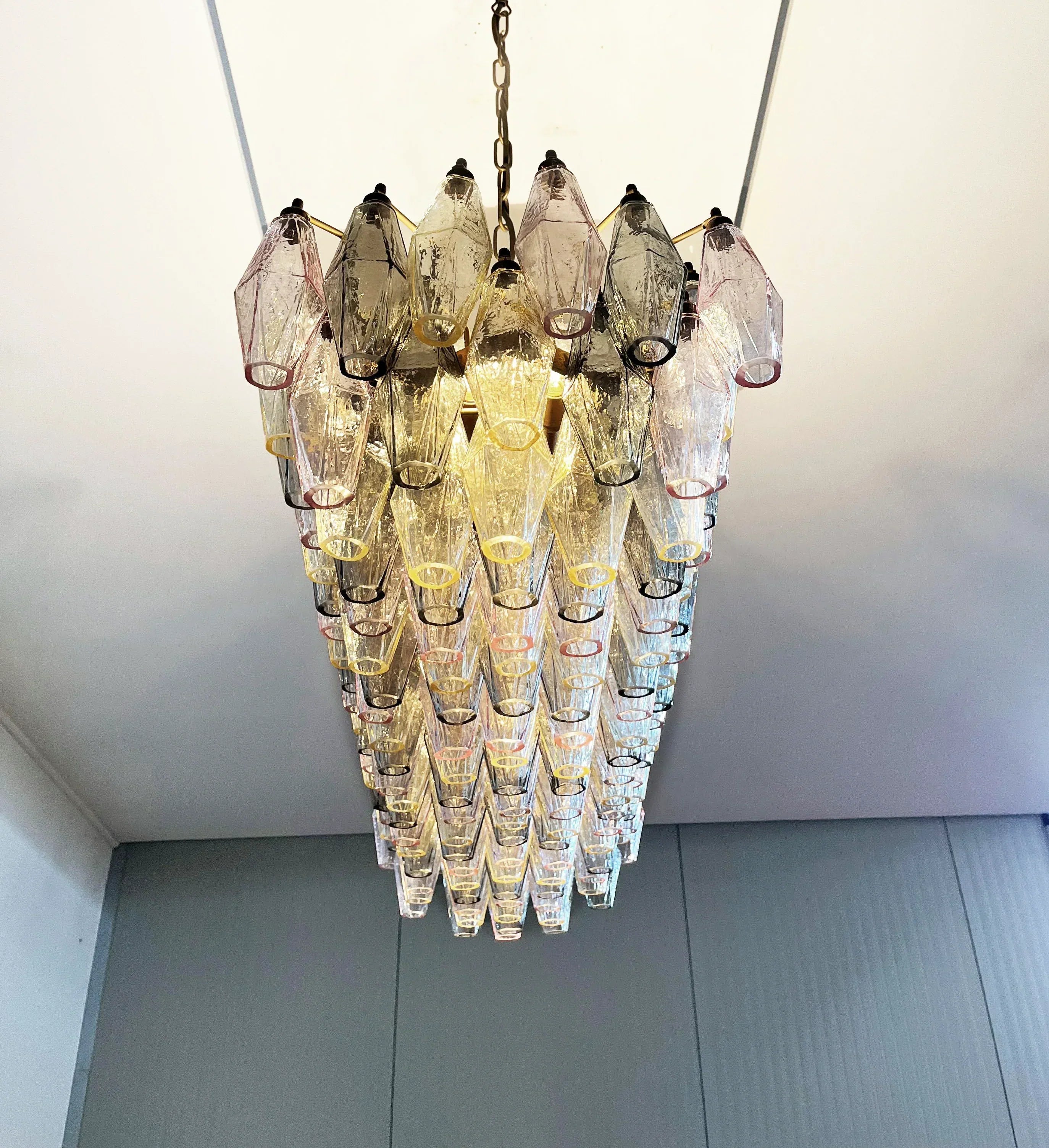 multicolored-murano-poliedri-glass-chandelier-luxury-artistic-pendant-lighting-for-foyer-and-living-room