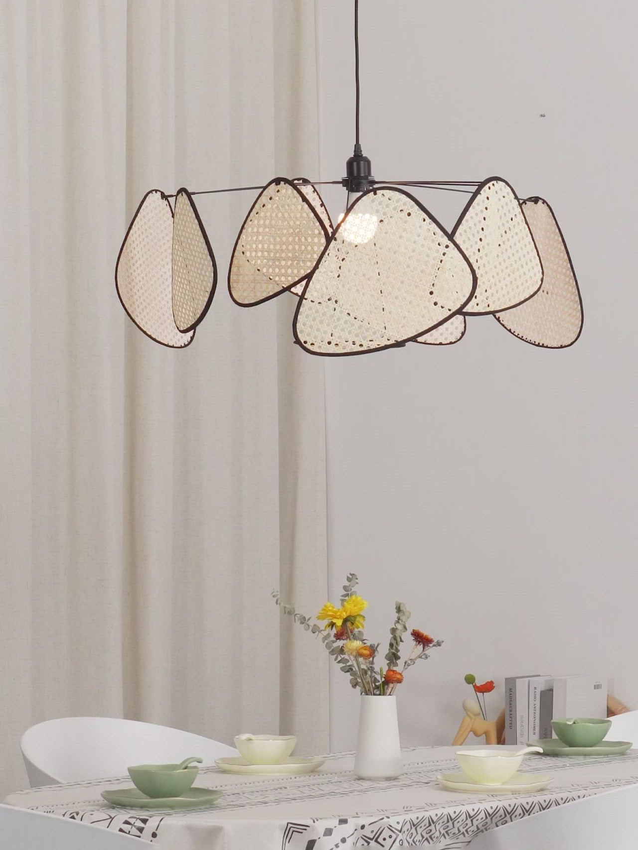 Natural Bamboo Screen Cannage Rattan Chandelier Retro Industrial Suspension Light