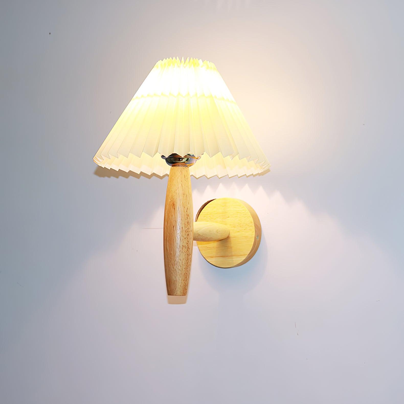 Natural Oak Wood Pleated Shade Wall Sconce Bracket Light for Modern Indoor Spaces