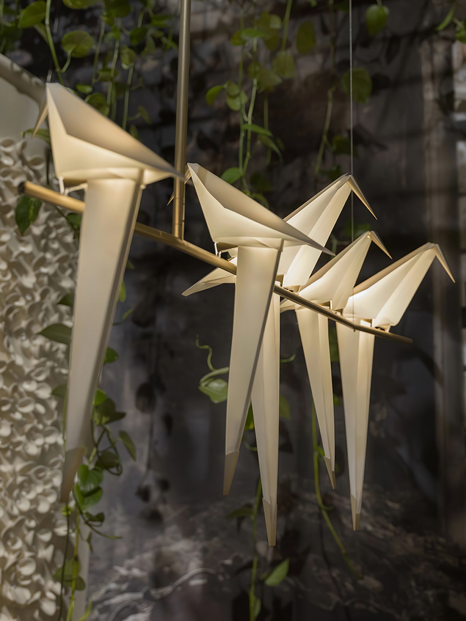 Origami Bird LED Pendant Light Modern Crane Chandelier for Dining Room and Living Space