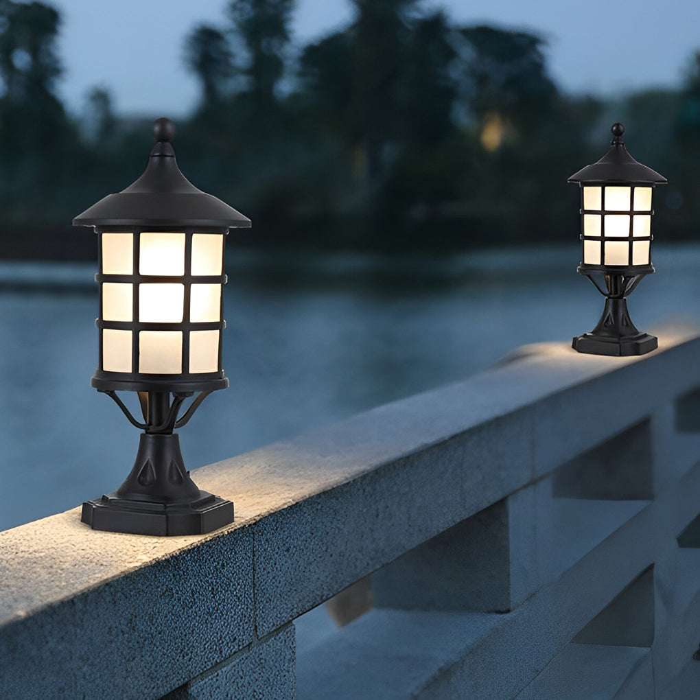 Outdoor Modern Black Round Cage Solar Post Cap Light Waterproof LED Garden Pillar Lamp with Remote Control