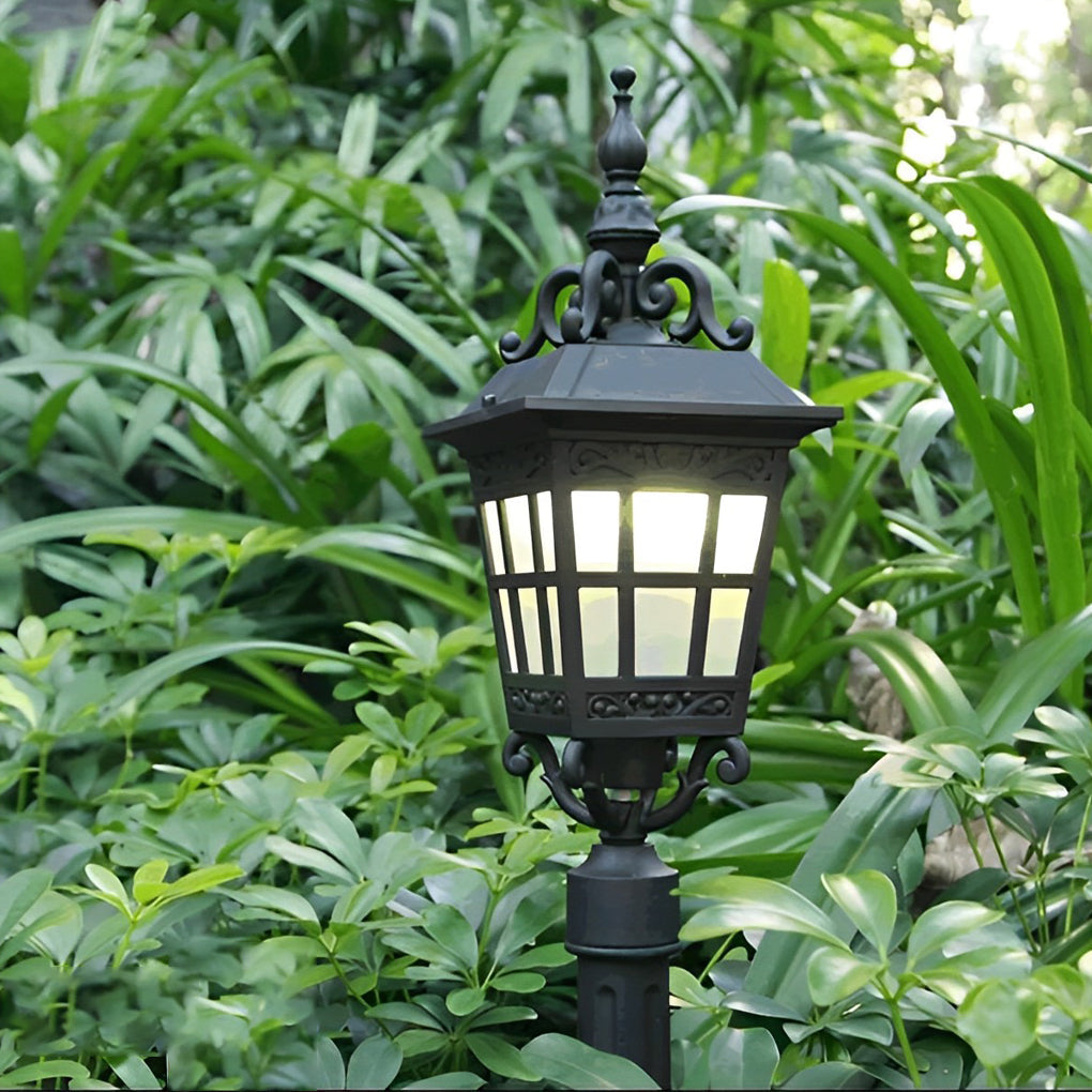 Outdoor Waterproof Aluminum Glass Lawn Lamp European Style Pathway Garden Post Light