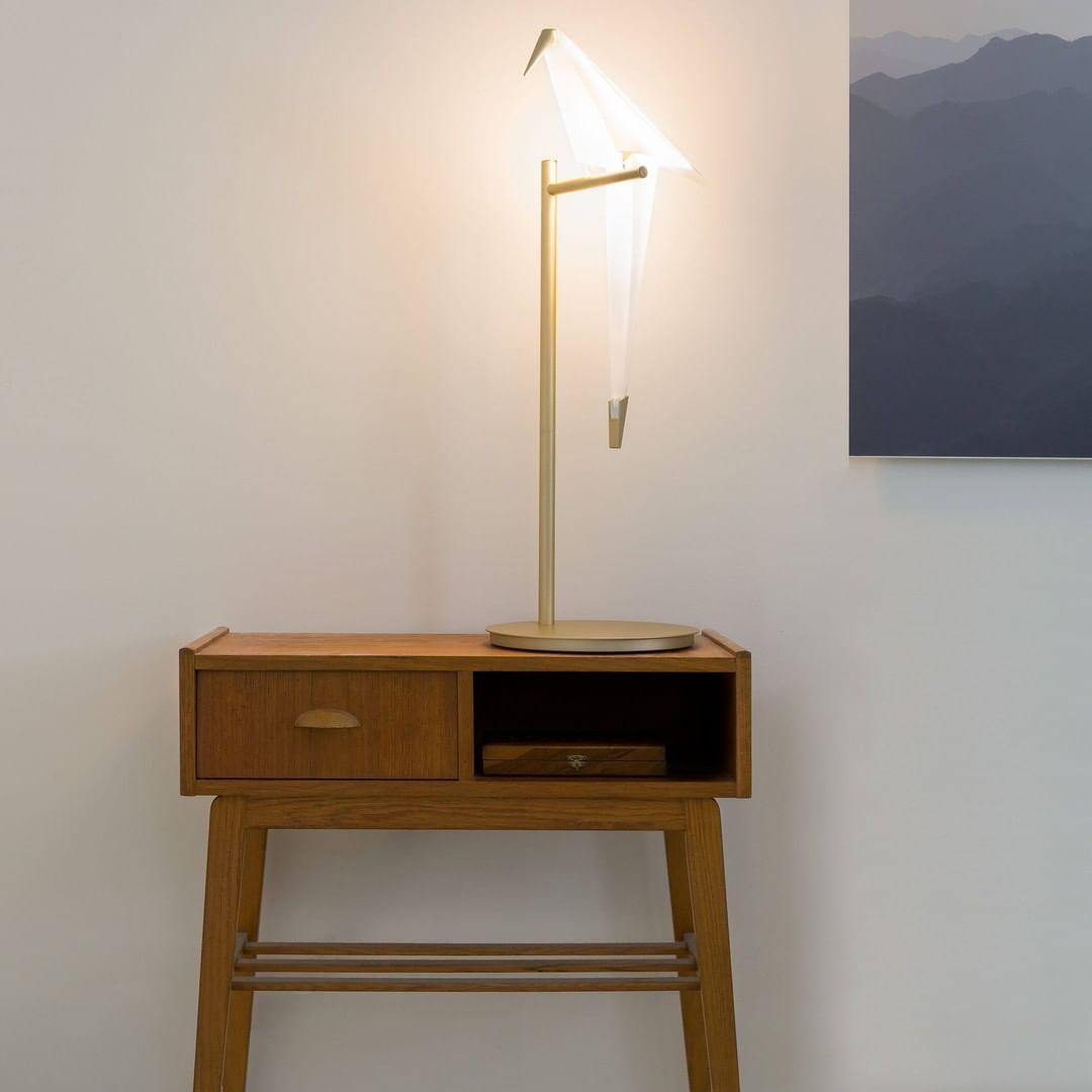 Modern Origami Bird LED Table Lamp Creative Paper Crane Nightstand Light