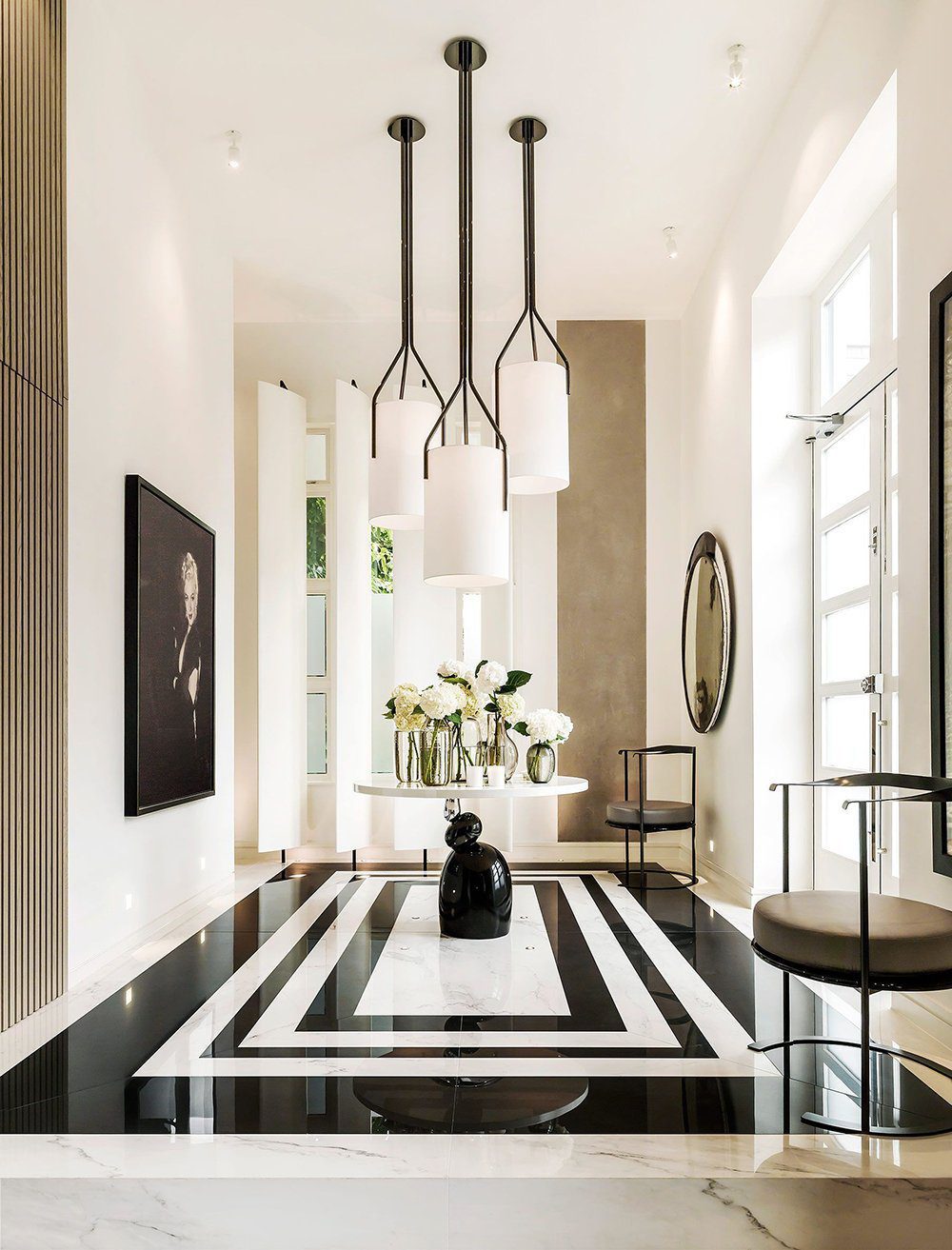arborescence-modern-minimalist-brass-pendant-lamp-with-sophisticated-white-linen-shade