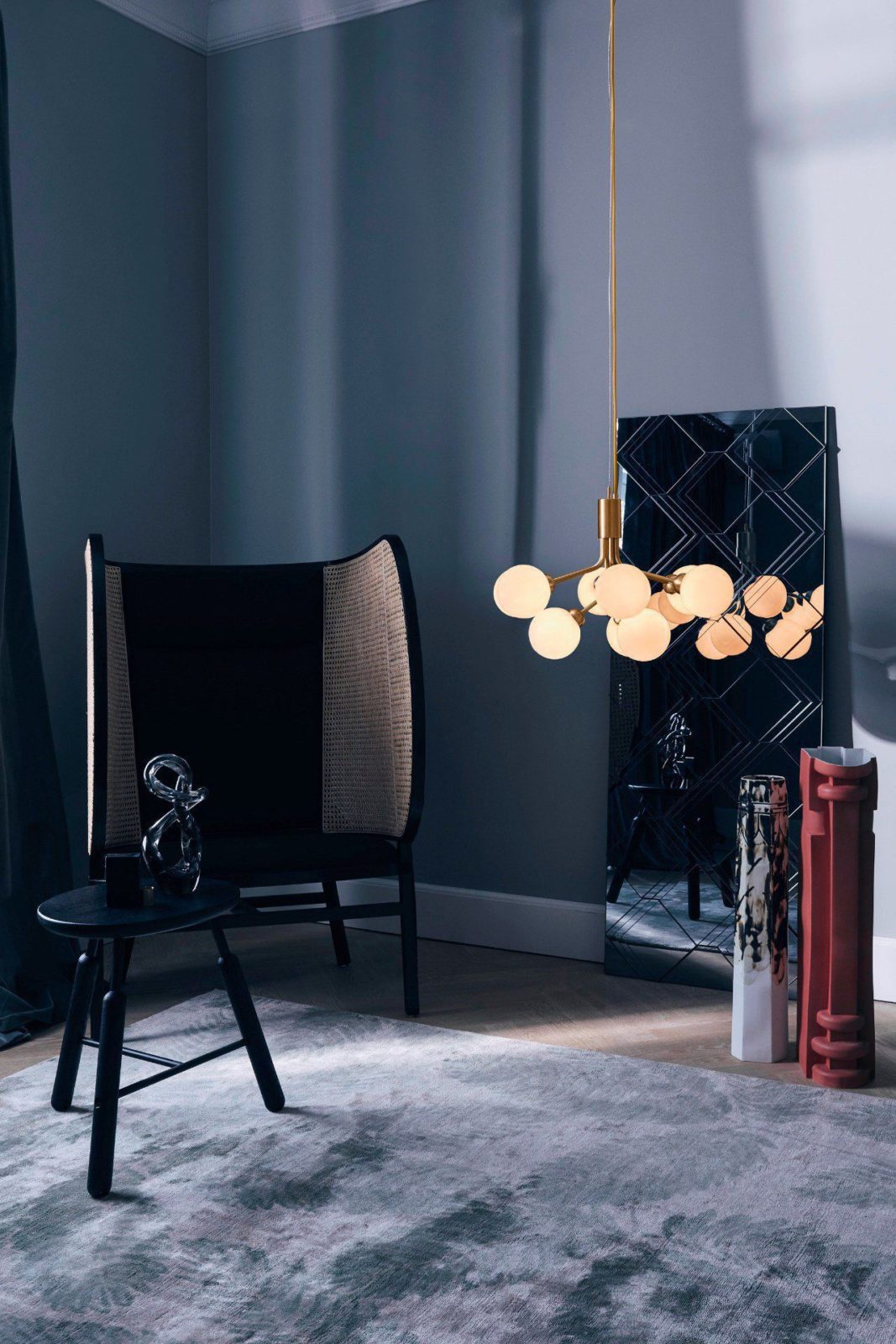modern-apiales-glass-globe-chandelier-flower-inspired-pendant-light-for-dining-room