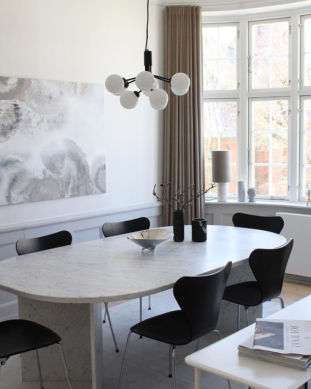 modern-apiales-glass-globe-chandelier-flower-inspired-pendant-light-for-dining-room