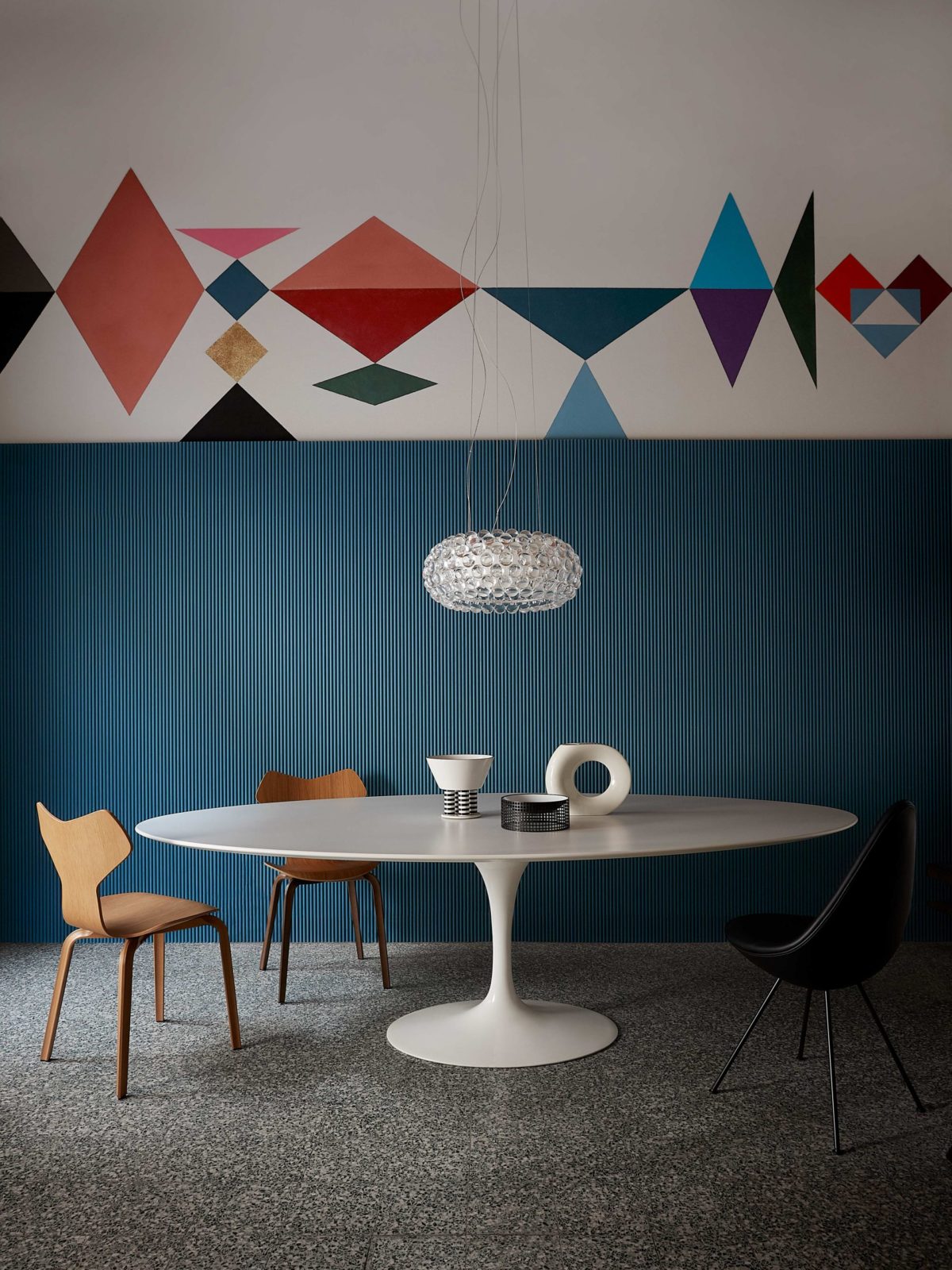 modern-transparent-sphere-pendant-light-acrylic-chandelier-for-living-room-and-bedroom