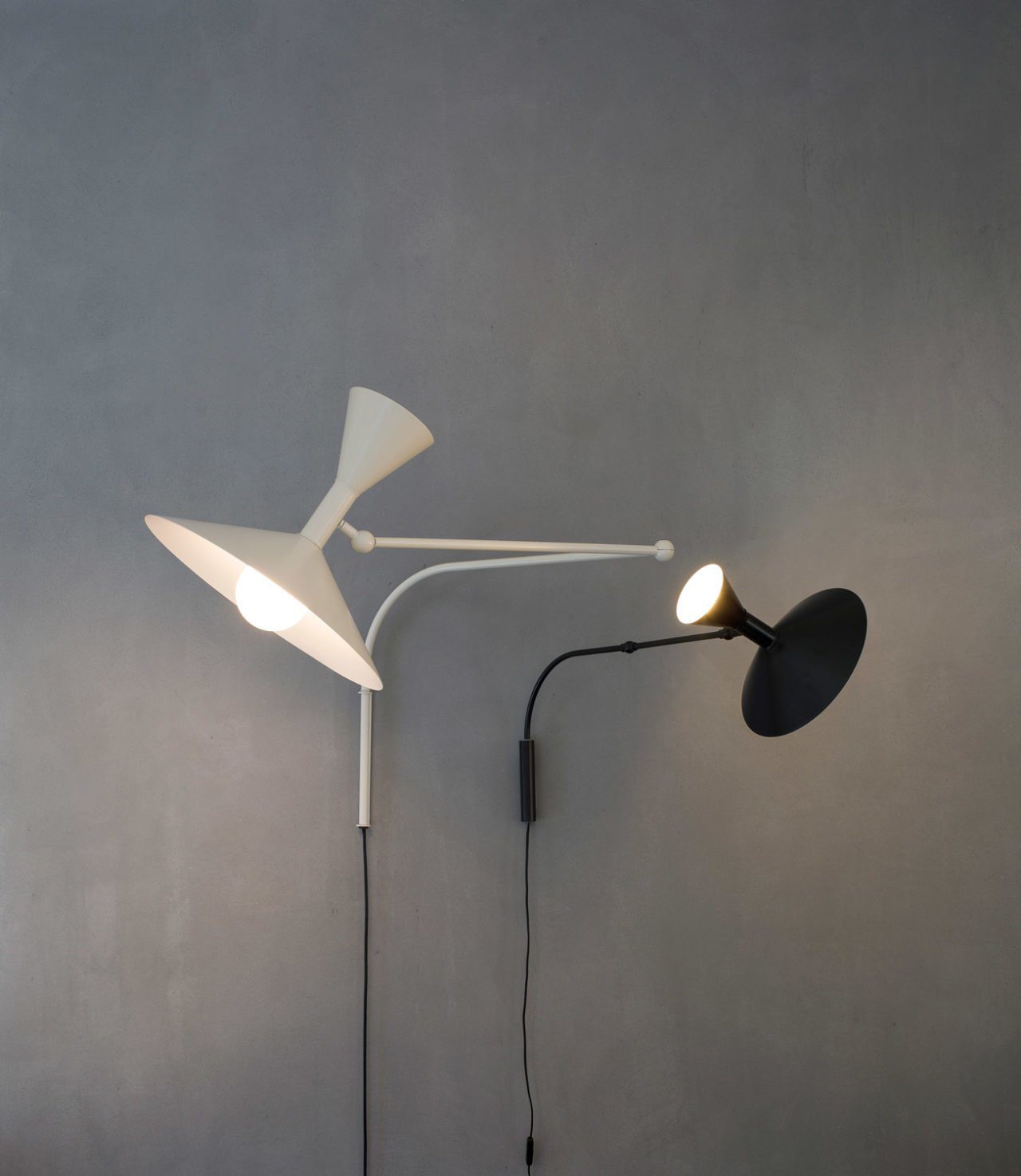 industrial-style-adjustable-dual-joint-wall-light-plug-in-sconce-with-aluminum-diffuser
