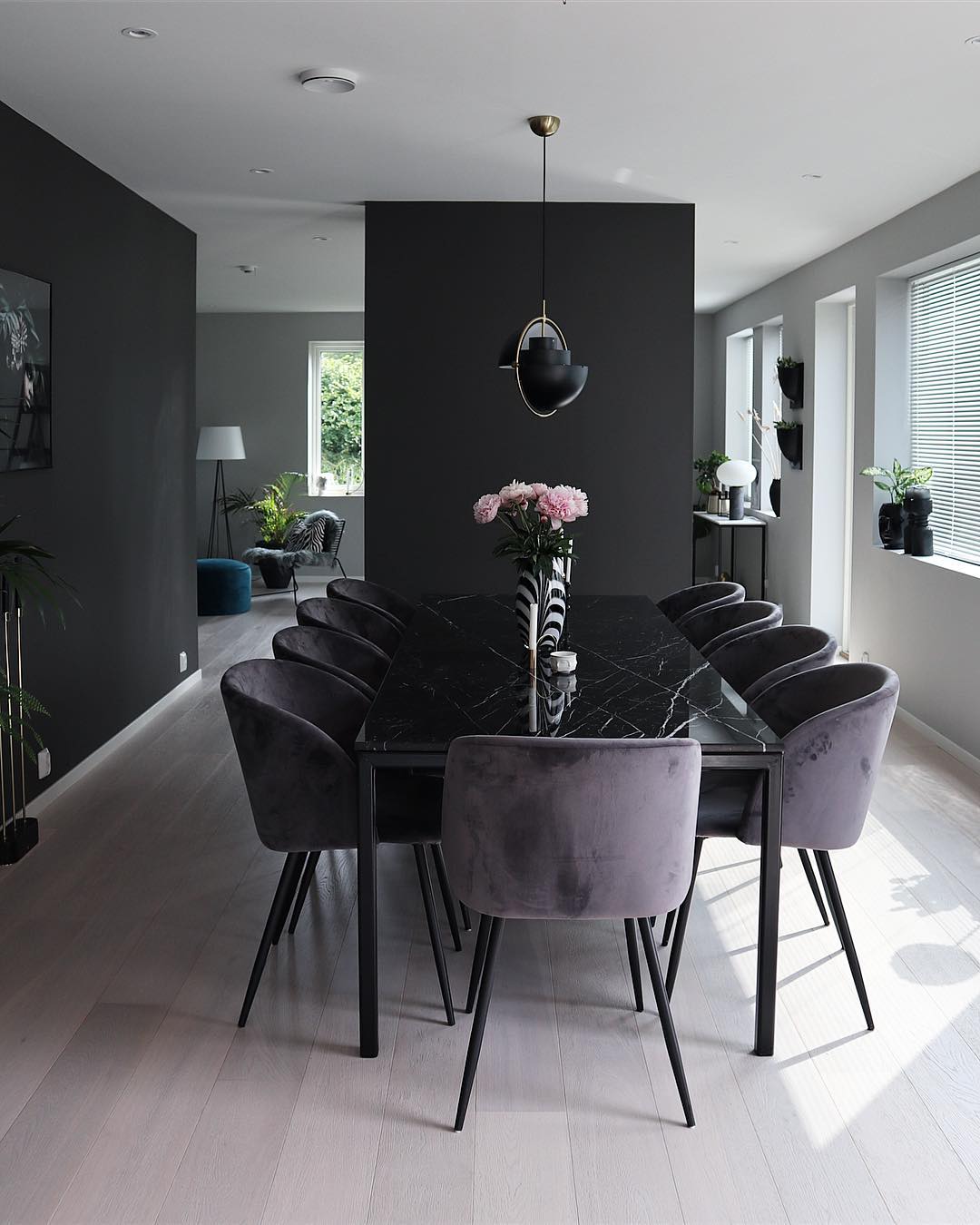 modern-adjustable-ball-pendant-light-with-rotating-metal-hemisphere-shade