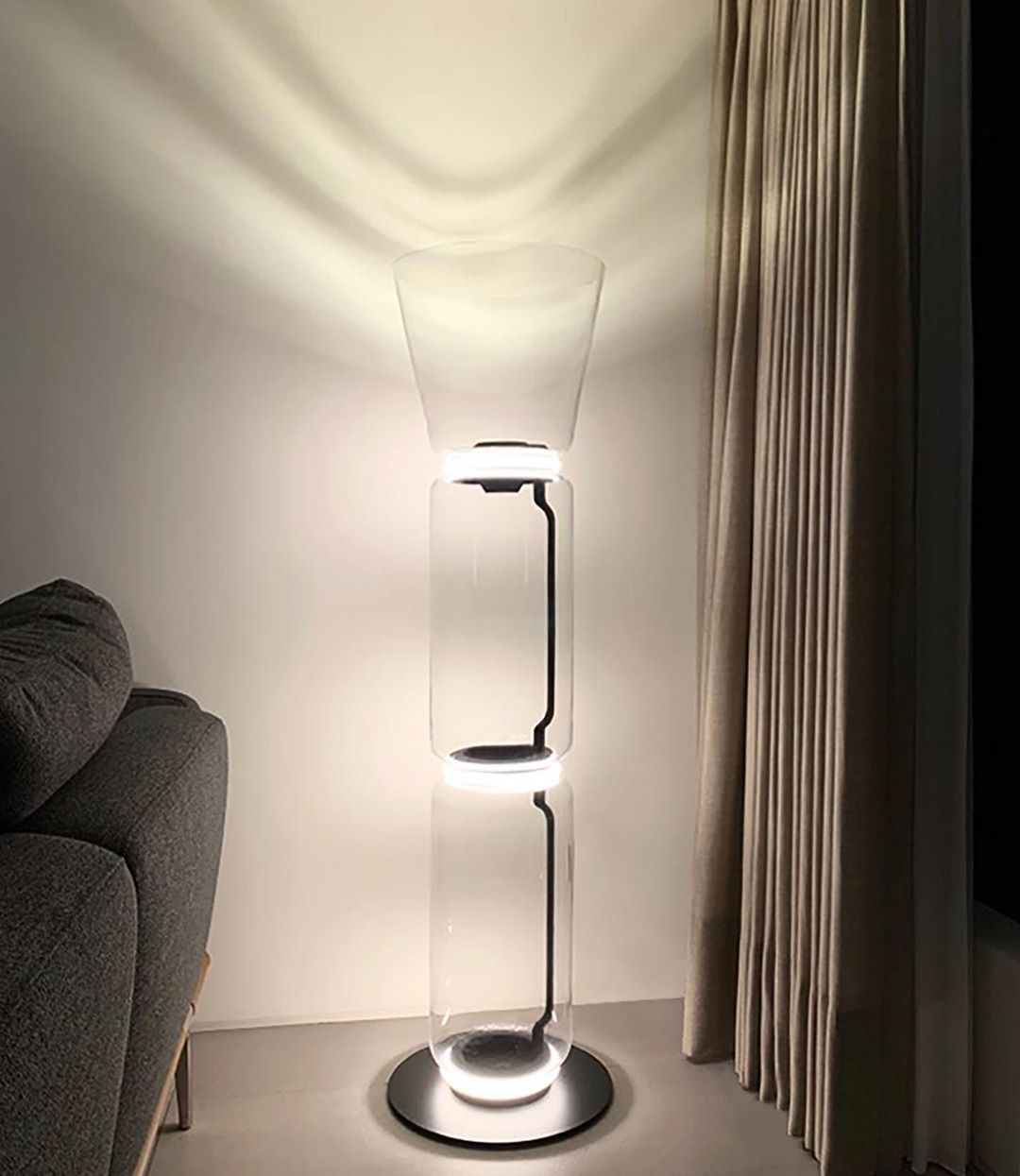 modern-stackable-glass-cylinder-led-floor-lamp-with-minimalist-architectural-design