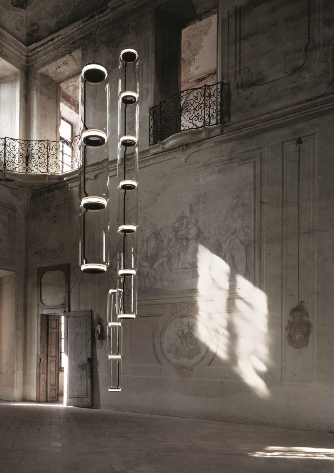 modern-blown-crystal-cylinder-led-pendant-light-with-stackable-glass-modules