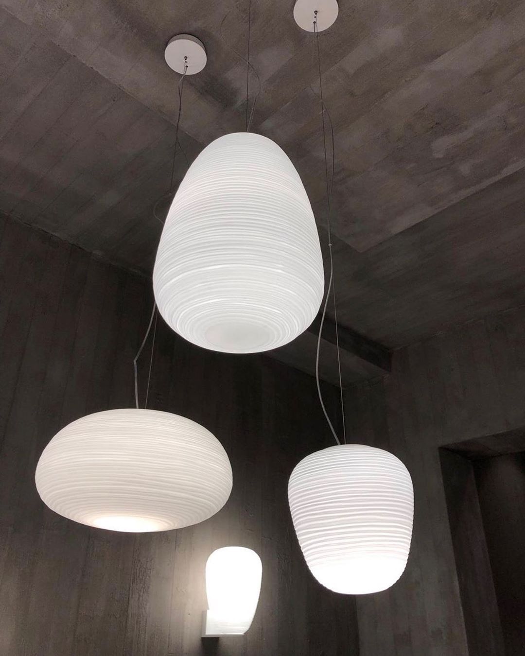 japanese-style-white-blown-glass-pendant-light-oriental-satin-glass-lantern-hanging-lamp