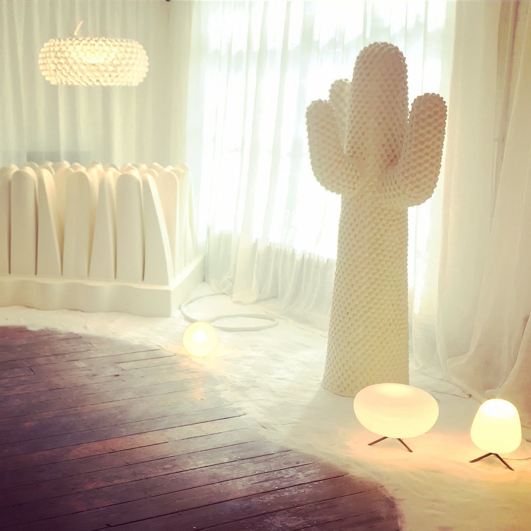modern-textured-blown-glass-rituals-style-table-lamp-for-bedside-and-living-room
