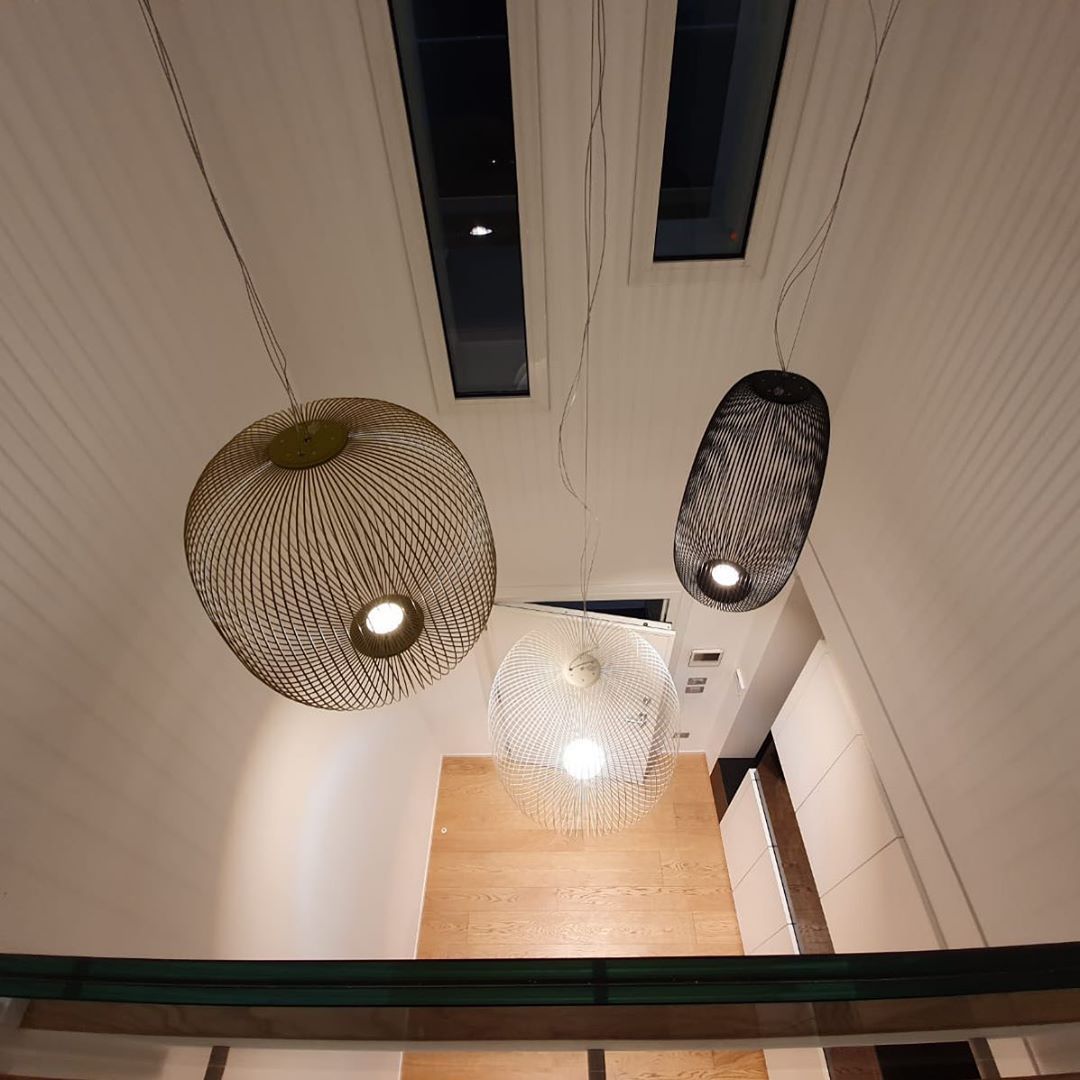 modern-geometric-cage-spokes-led-pendant-light-for-contemporary-living-and-dining-spaces