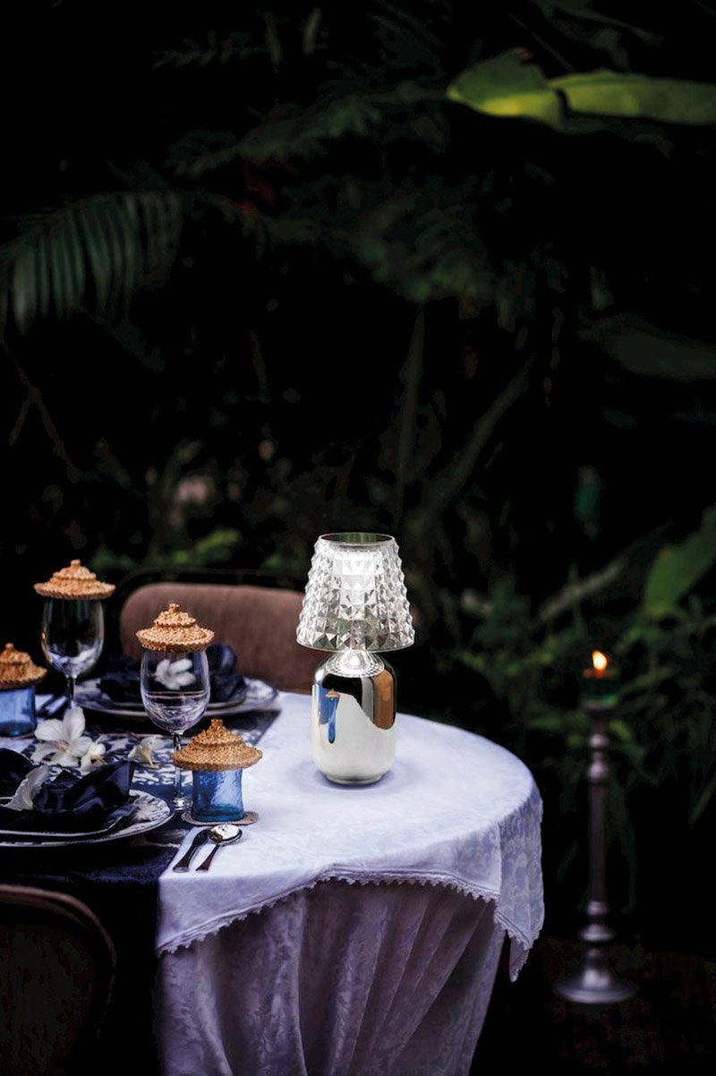 modern-prismatic-glass-table-lamp-with-studded-accents-and-metal-base-for-living-room