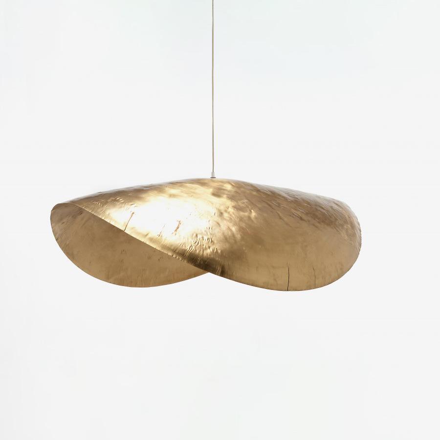 handcrafted-hammered-brass-pendant-lamp-for-modern-kitchen-island-and-elegant-dining-room