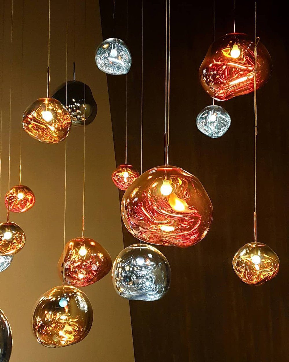contemporary-melt-glass-style-lava-pendant-light-unique-mirror-finish-polycarbonate-hanging-lamp