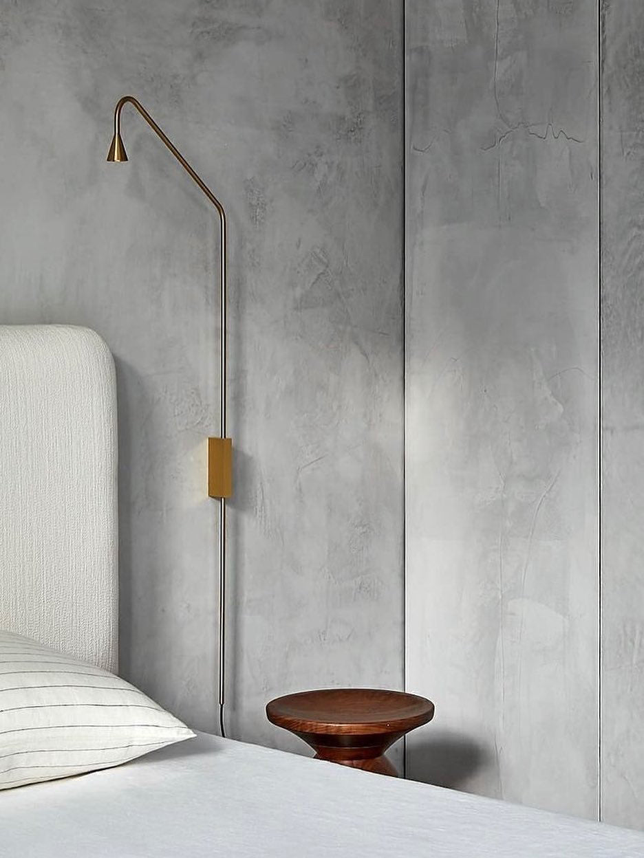 Pureform Geometric LED Wall Sconce Minimalist Indoor Lighting in Gold and Black