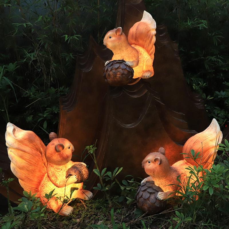 Resin Squirrel Garden Statue LED Path Light Waterproof IP65 Outdoor Landscape Decorative Lighting
