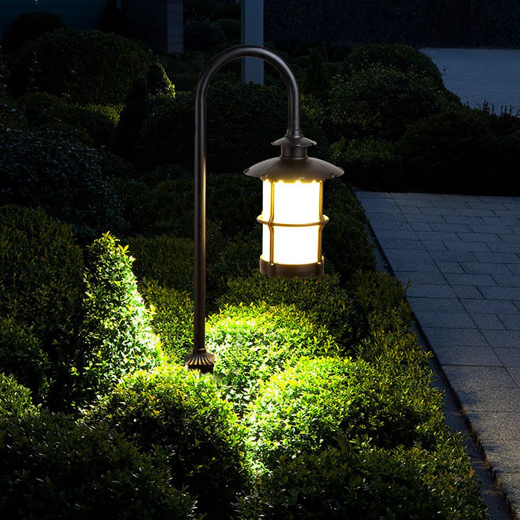 Retro Outdoor LED Landscape Light Waterproof Garden Pathway Lamp for Villa Lawn and Courtyard