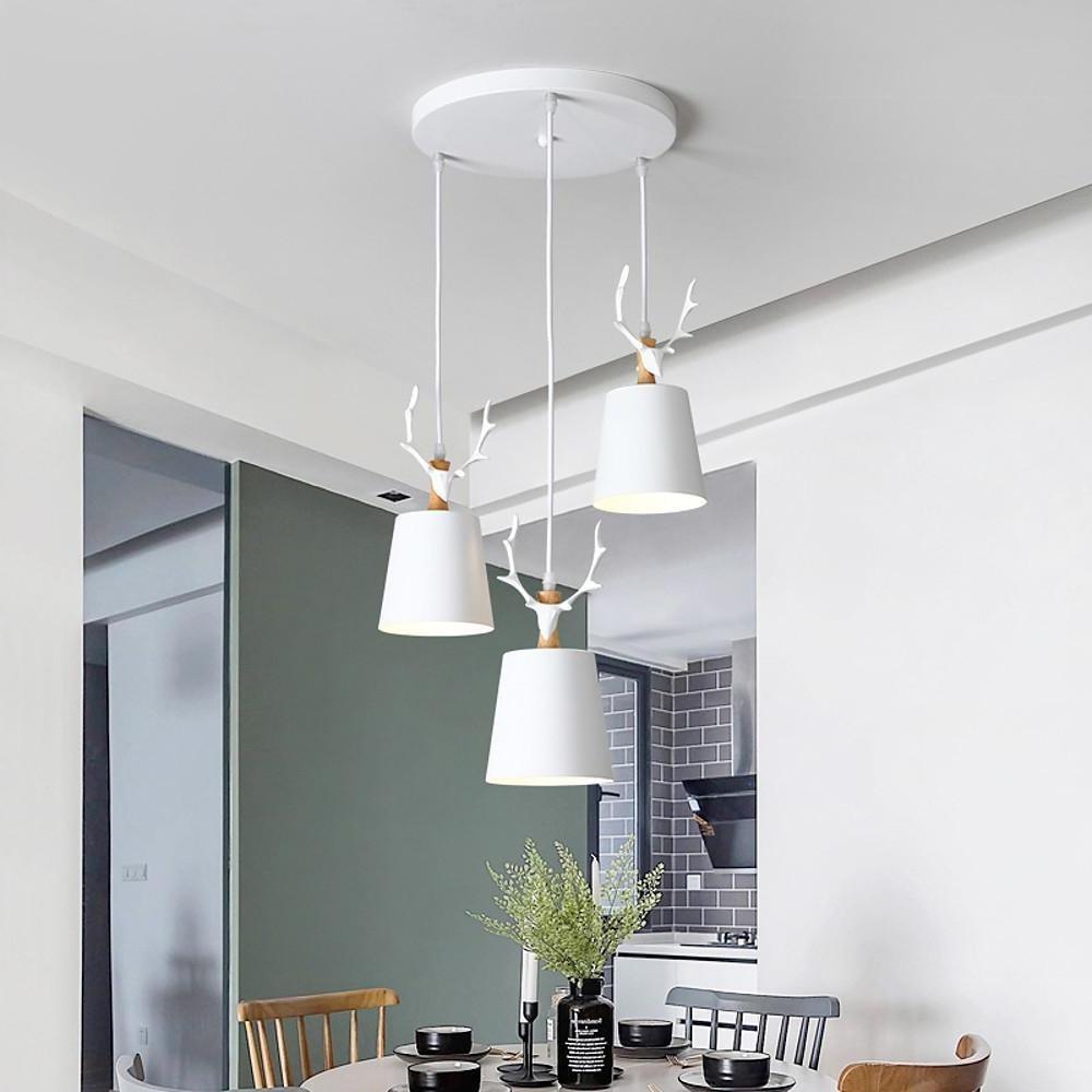 Rustic Antler 3 Light LED Chandelier Classic Farmhouse Pendant Light Fixture for Kitchen and Dining Room