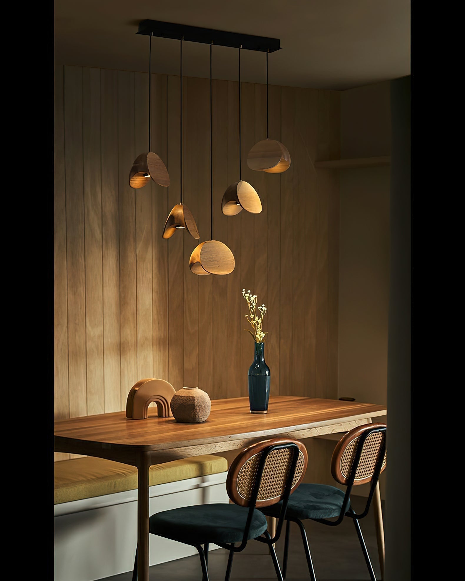 Siyuan Modern Wood Leaf Pendant Light LED Hanging Fixture for Dining Living Room