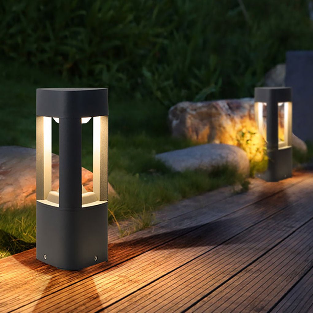 Solar Outdoor Pathway Light Waterproof LED Landscape Bollard for Garden Villa Lawn and Walkway