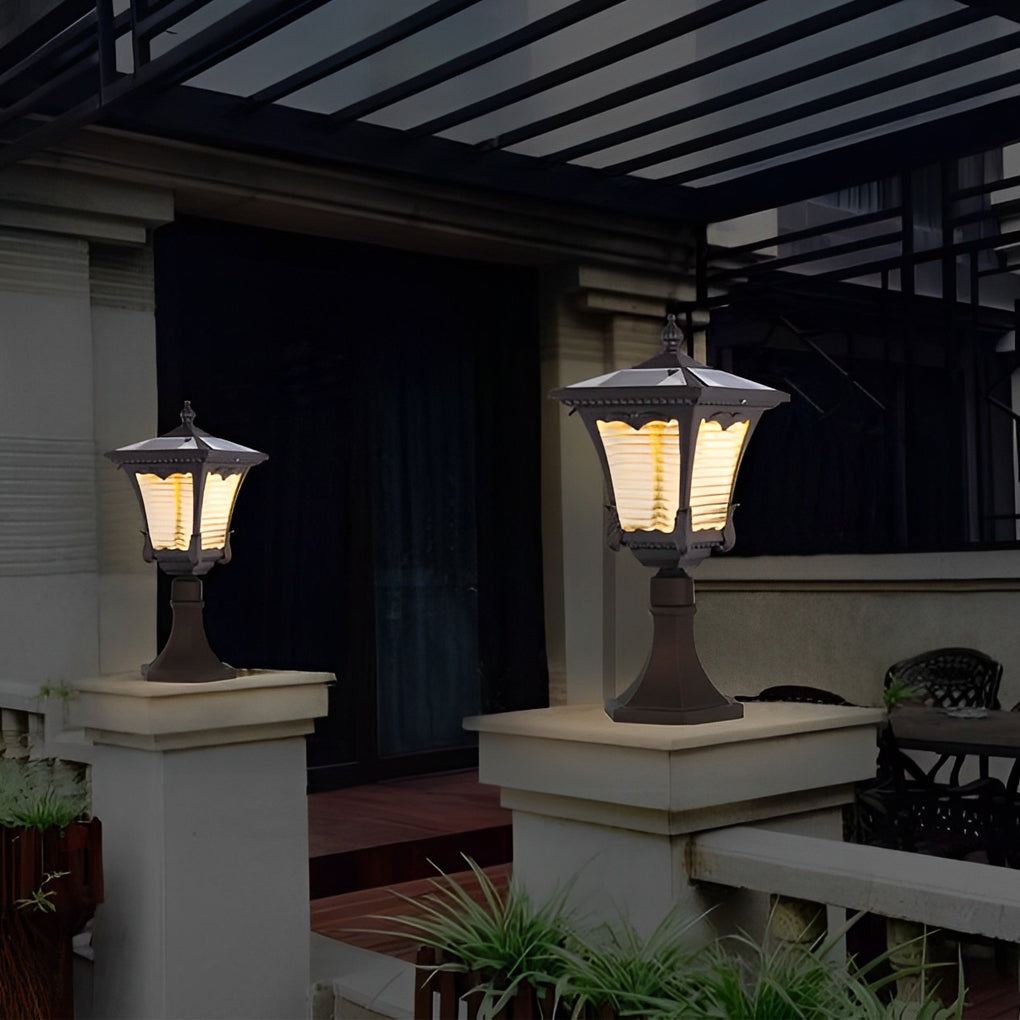 Solar Powered Retro Outdoor Pathway Light Waterproof Aluminum LED Garden Lawn Lamp