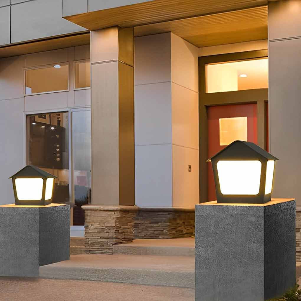Stainless Steel Outdoor Solar Pillar Light Waterproof Black Cottage Style LED Fence Post Lamp
