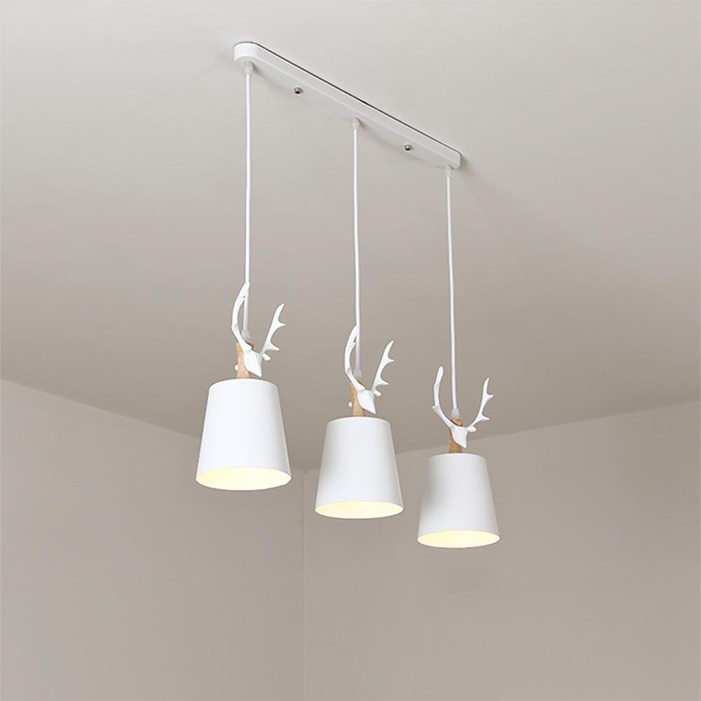 Traditional 3 Light Antler Design Country Chandelier Metal Pendant Ceiling Light for Farmhouse Decor