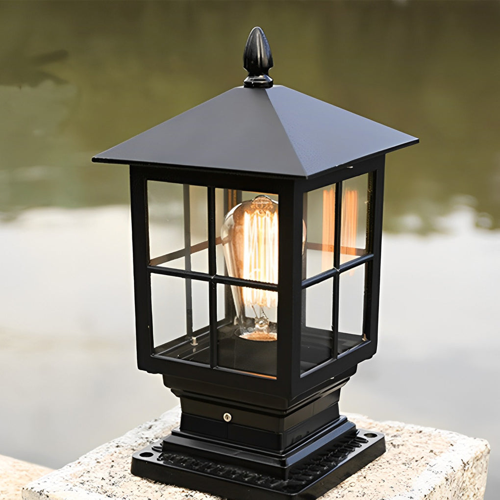 Traditional Square Aluminum Outdoor LED Solar Post Cap Light in Black for Yard and Fence