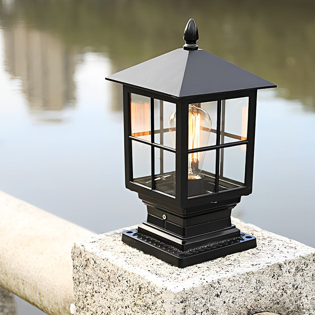 Traditional Square Aluminum Outdoor LED Solar Post Cap Light in Black for Yard and Fence