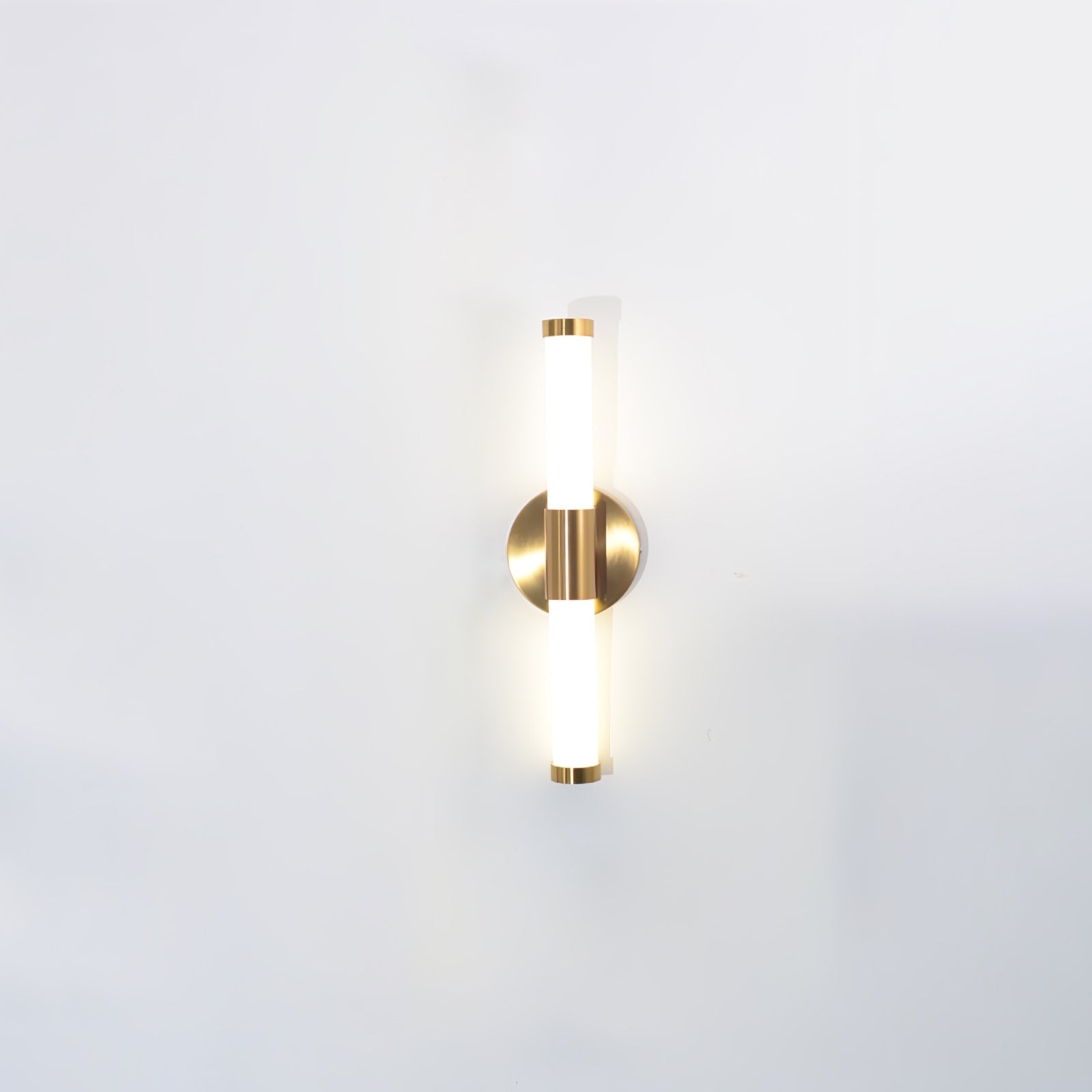 Vertical Gold Tubo Linear LED Wall Lamp Modern Minimalist Architectural Sconce Lighting