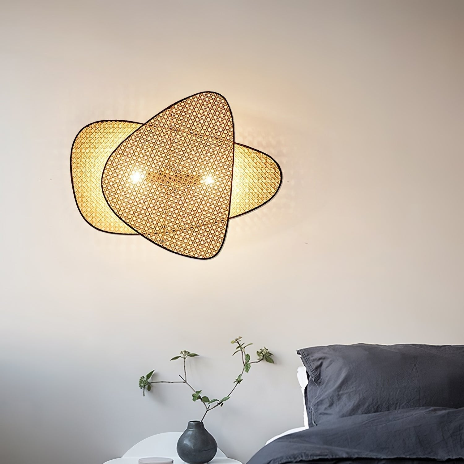Vintage Bamboo Screen Cannage Wall Sconce Natural Wood Bracket Lighting Fixture