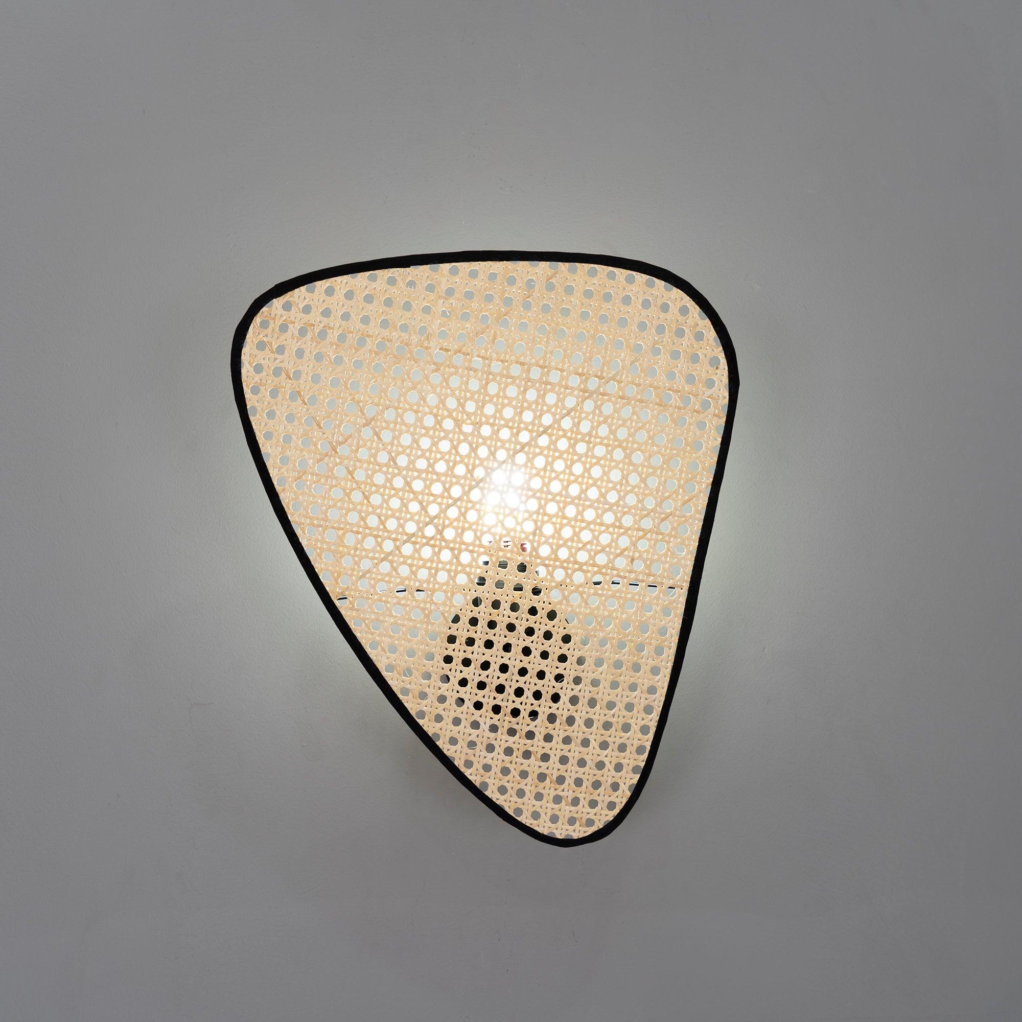 Vintage Bamboo Screen Cannage Wall Sconce Natural Wood Bracket Lighting Fixture