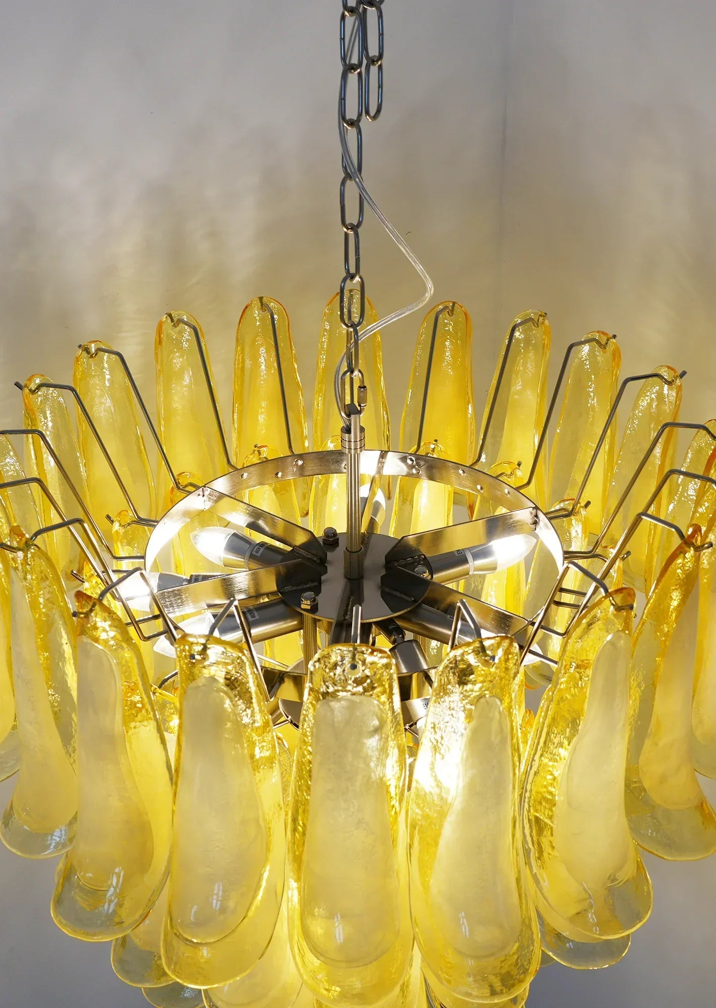 vintage-caramel-murano-glass-petals-chandelier-for-elegant-living-spaces