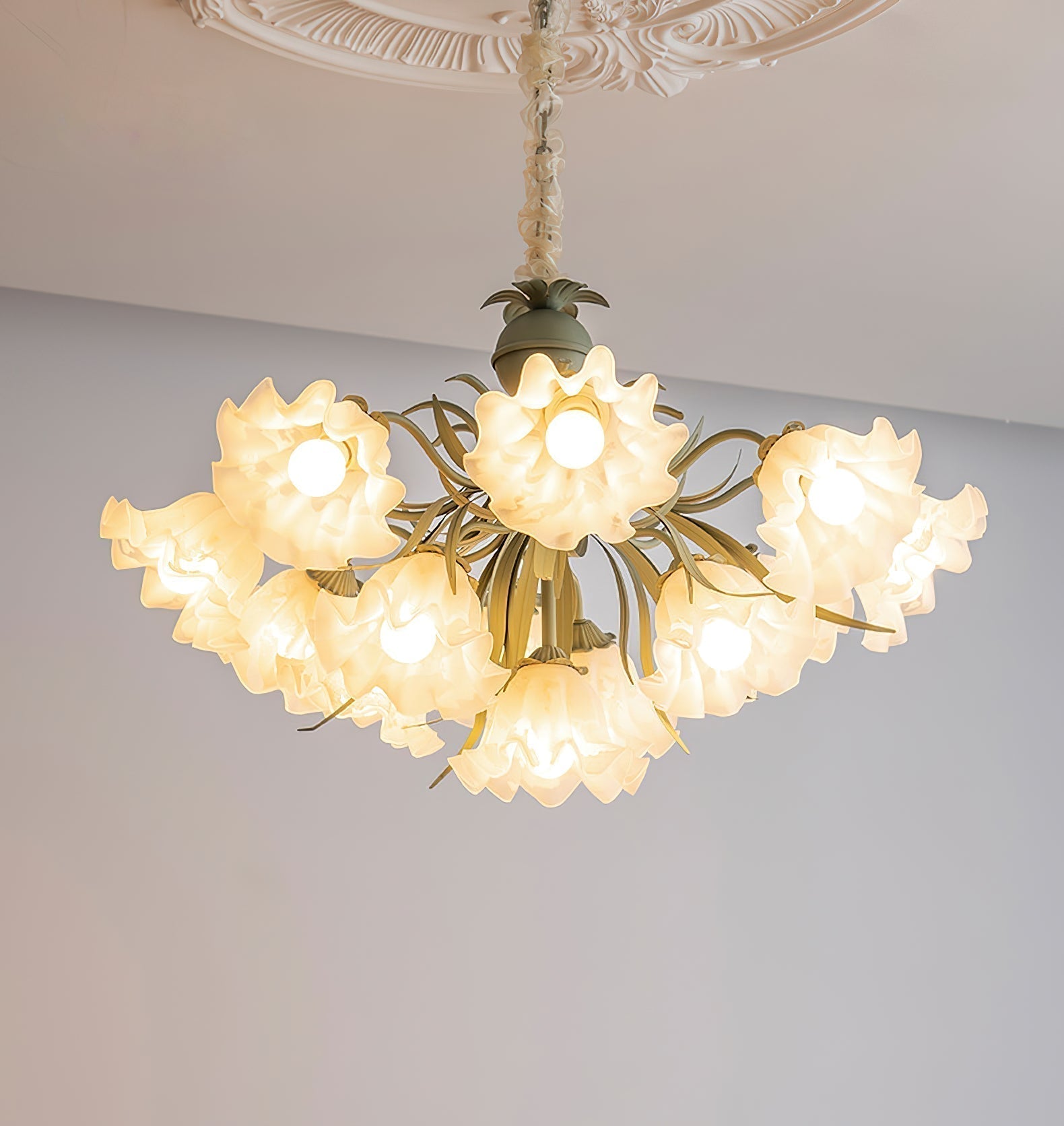 Vintage Floral Lily of the Valley Chandelier Green Metal Petal Pendant Lamp
