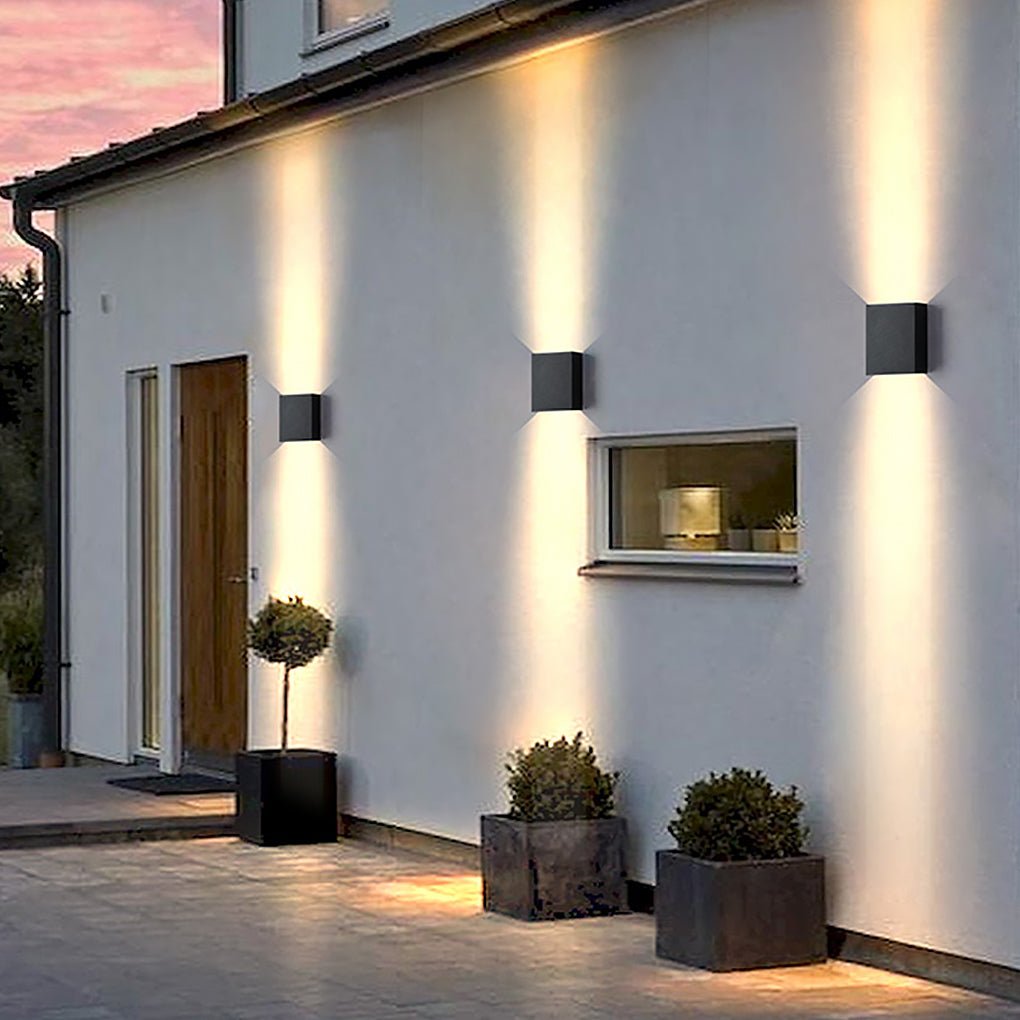 Waterproof Modern LED Up and Down Outdoor Wall Sconce Lighting for Exterior Porch and Garden
