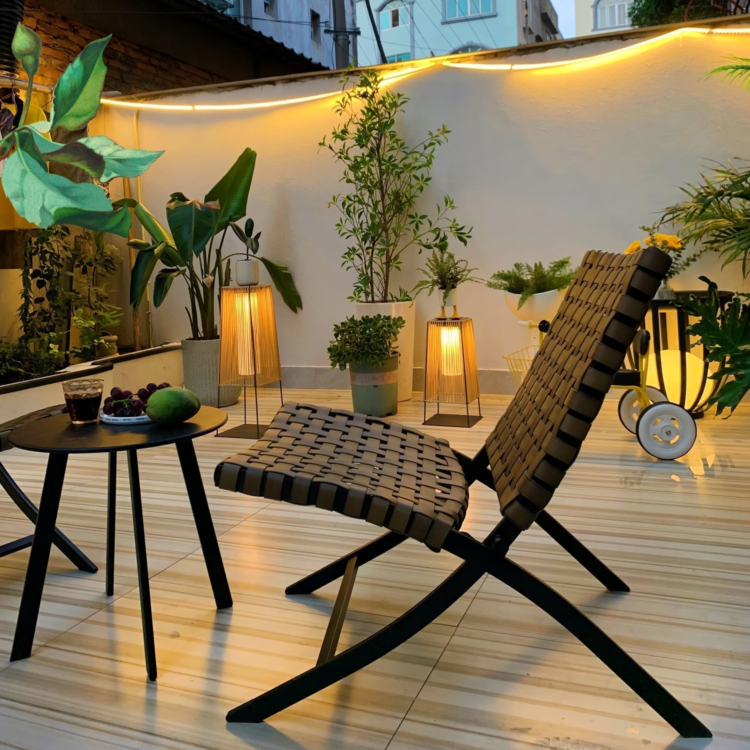 weatherproof-plastic-rattan-outdoor-post-light-for-garden-path-with-solar-and-hardwired-options