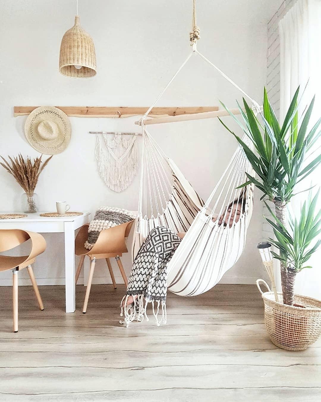Woven Rattan Pendant Light Natural Handmade Hanging Lamp for Kitchen and Bedroom