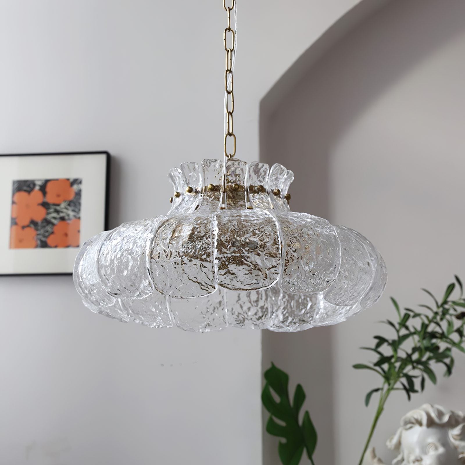 modern-french-style-garlic-glass-pendant-light-with-gold-metal-base-for-dining-rooms