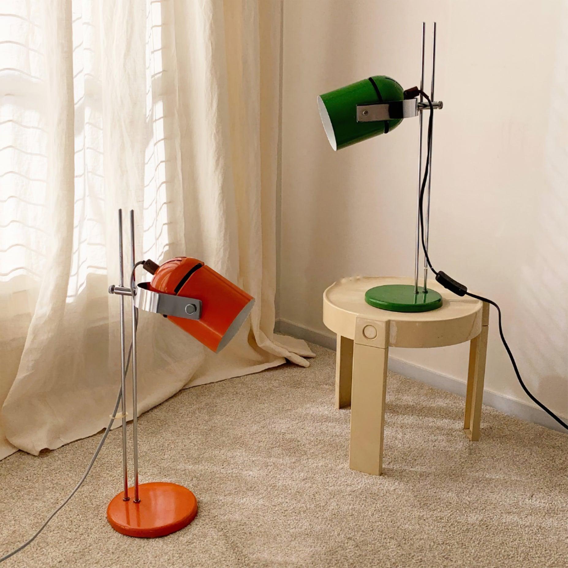 Modern Adjustable Height Metal Desk Lamp with Pivoting Head for Home Office